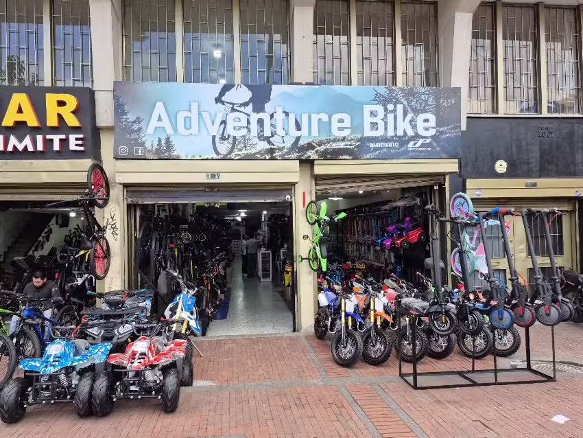 Adventure bikes calle 13