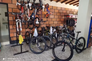 Bicychaval – Taller de Bicicletas, reparación y venta de accesorios