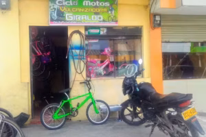 CICLO MOTOS VULCANIZADORA GIRALDO
