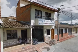 Ciclo NASA, Almac&eacute;n y Taller
