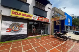Ciclo Paraiso, Almacén y taller de bicicletas.
