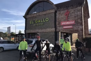 El Gallo (bici+taller+caf&eacute;)