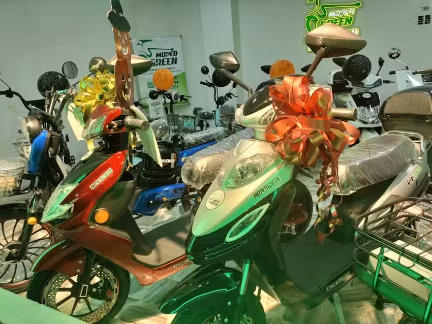 MOPED GREEN SAS
